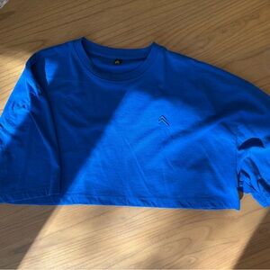 CLASSIC RELAXED CROP LIGHTWEIGHT T-SHIRT